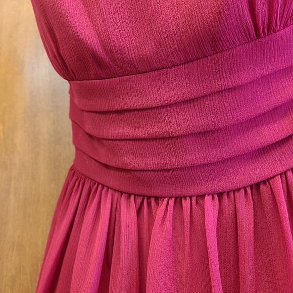 David's Bridal pleated Crinkle Chiffon dress. Size 10. Style 83362. - Picture 4 of 8